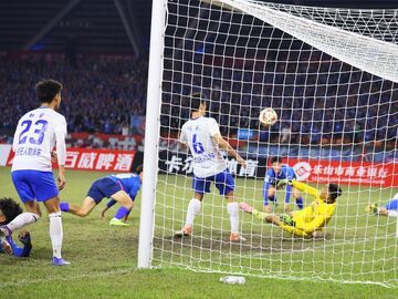 川超焦点战乐自握手言和：门将神扑救主，亚军为自己正名