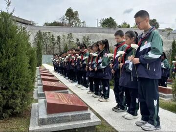 行走的思政课！自贡少年在缅怀中汲取奋进力量