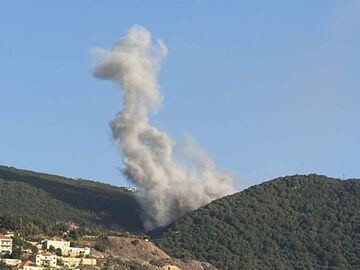 以军半小时内10次空袭黎巴嫩南部