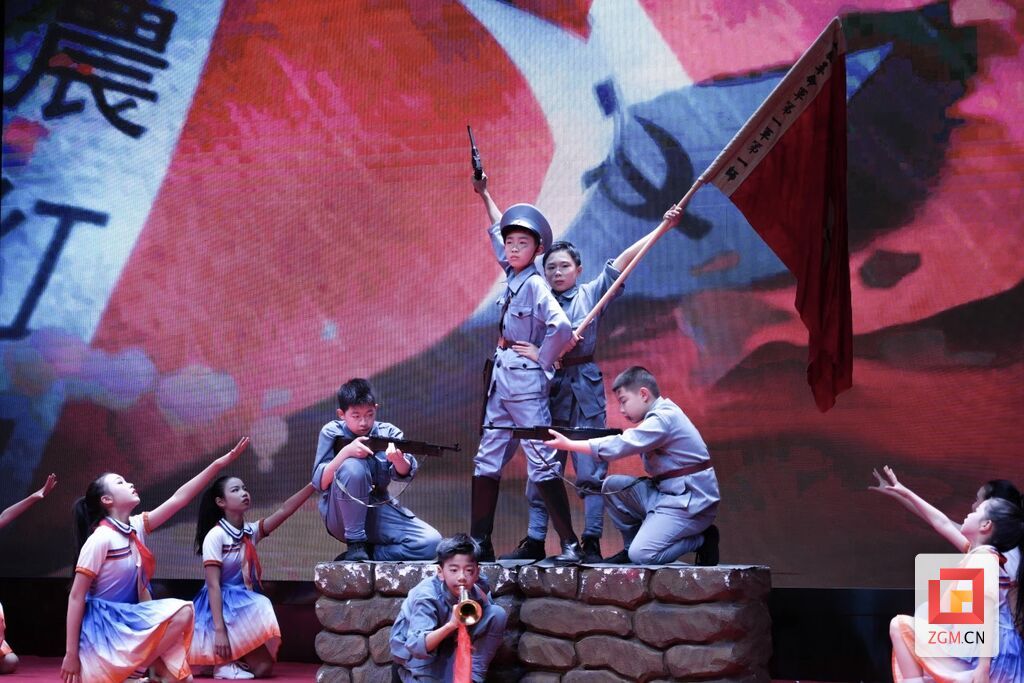 舞蹈《德铭・童心映丰碑》.jpg