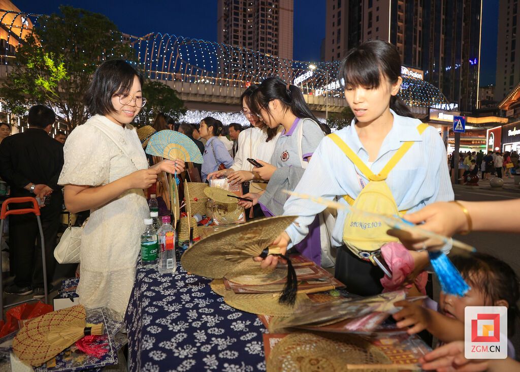 黃市草編-2.jpg