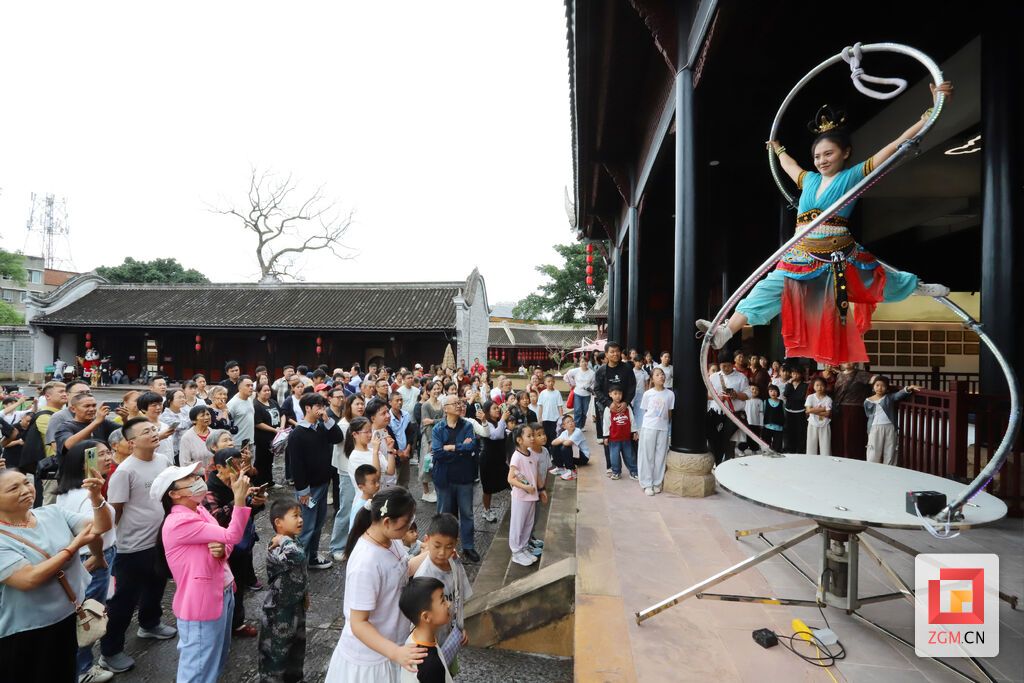 国风演艺.JPG