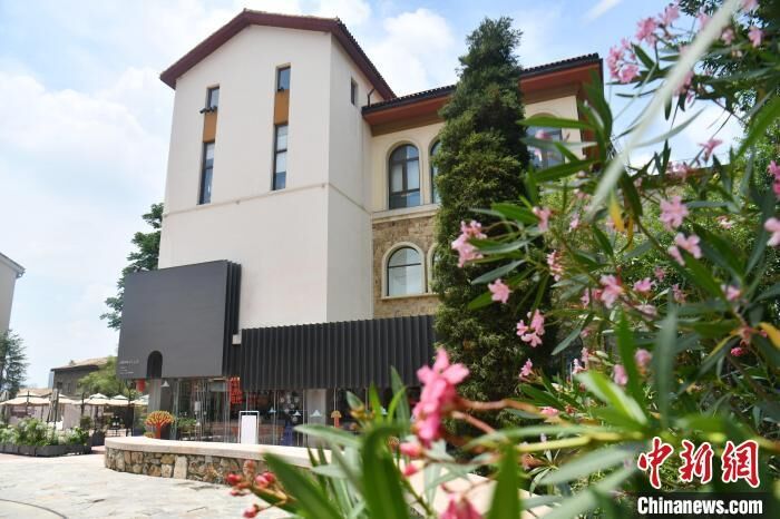 成都A4美术馆入选全球最美七大博物馆