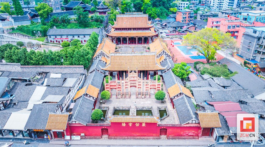 一墙隔岁月 古建伴新城 记者 宋姿熠 摄.jpg