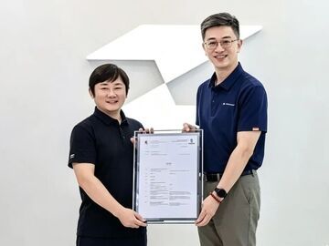 “张雪机车”获颁欧盟整车型式认证证书