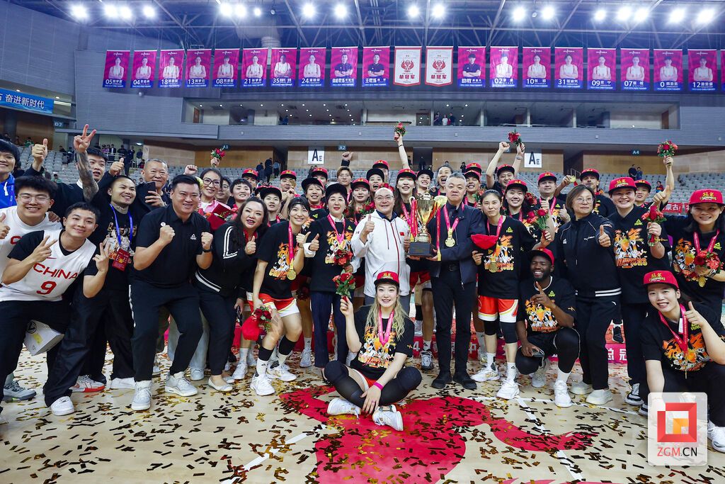 2023-2024赛季WCBA总冠军 (2).jpeg