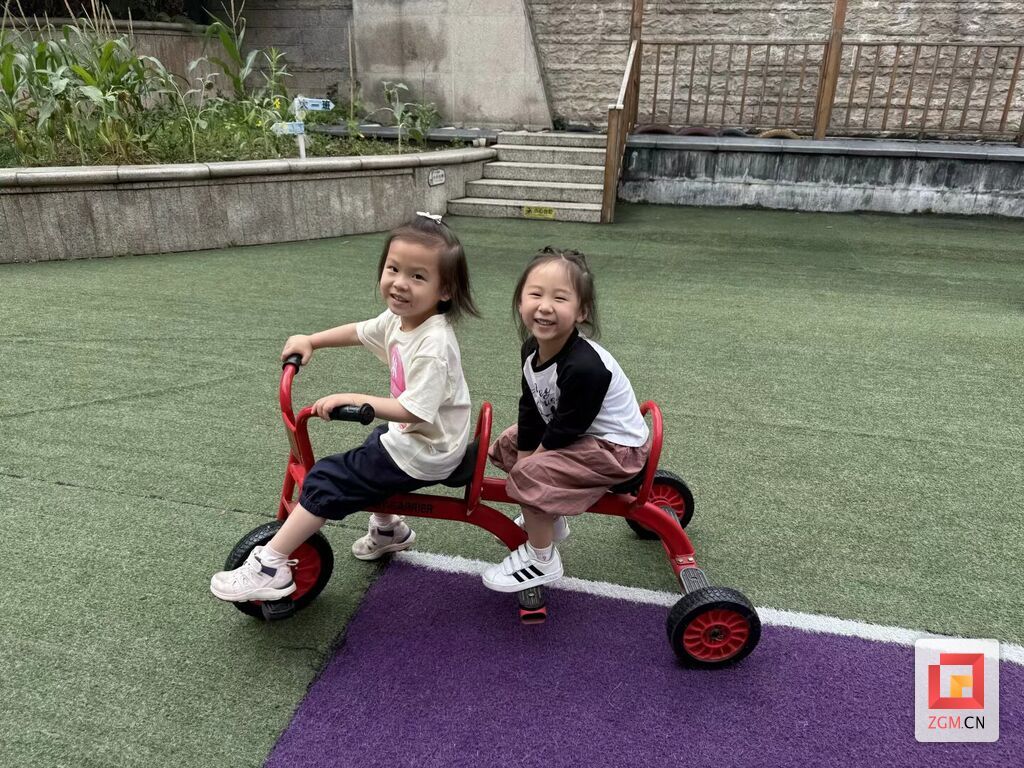 高新区袋鼠妈妈南湖幼儿园2.jpg