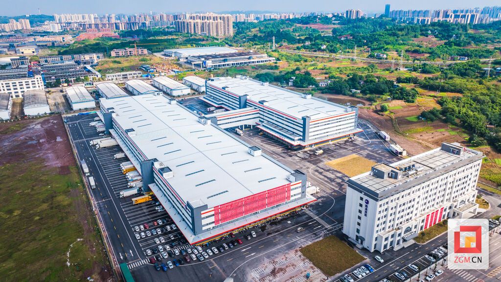 圆通速递四川(自贡)智创园钢铁脉络勾勒智慧物流新图景 记者 宋姿熠 摄.jpg