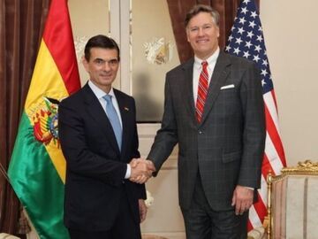 玻利維亞宣布與美國全面恢復外交關系