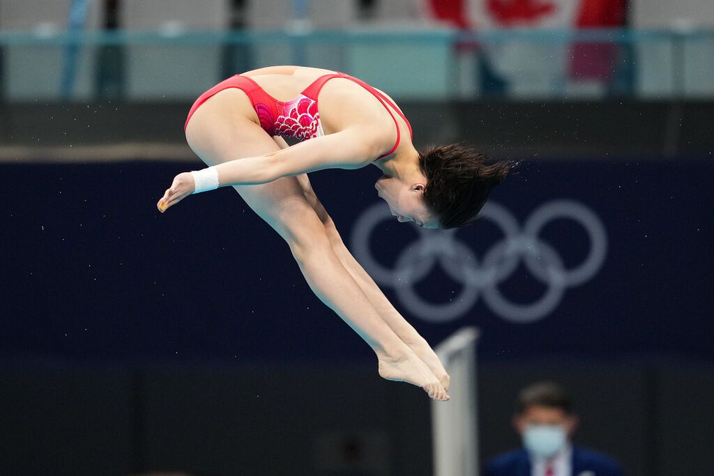 陈芋汐在比赛中