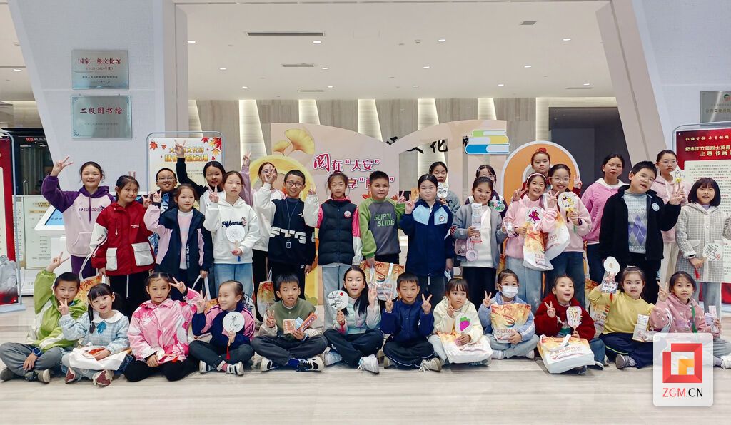 参加活动学生 记者 陈凡逸 摄.jpg