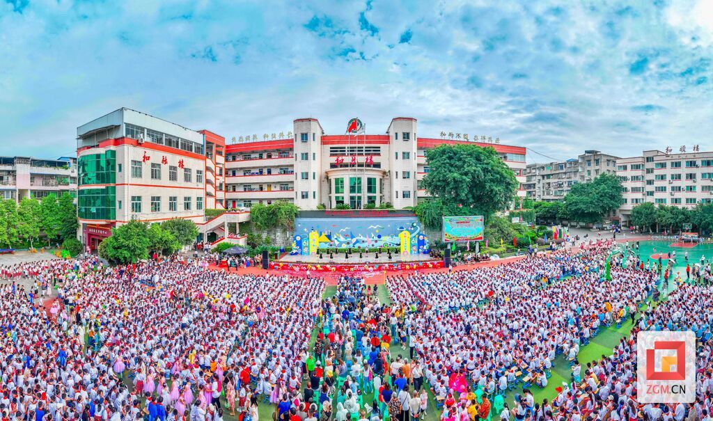 华英实验学校记者 宋姿熠 摄.jpg