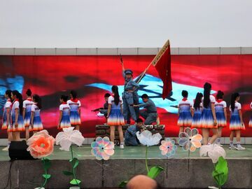 童心绽放 爱心相伴 自贡多部门联合开展儿童节慰问活动
