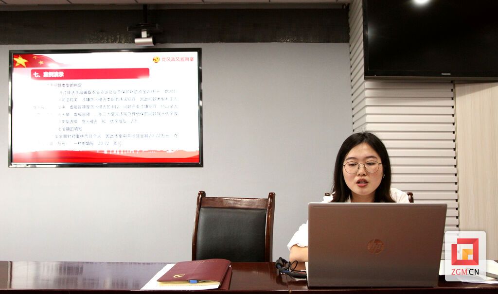 荣县青年理论学习小组开展集中学习讨论 拷贝.jpg