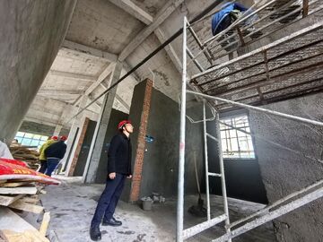 【人大代表风采】胡亮：让“水要通、  路要平、灯要亮”照进现实