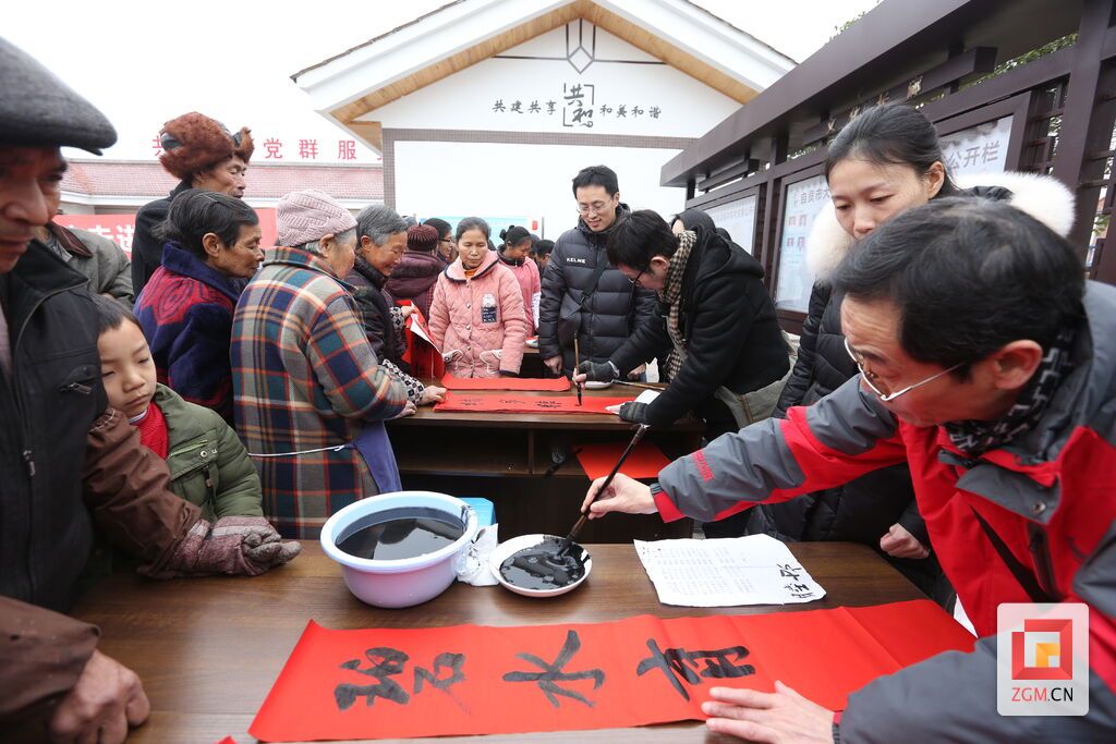 自貢市文聯(lián)文藝惠民活動(dòng)走進(jìn)大安區(qū)新店鎮(zhèn)共和村1.JPG