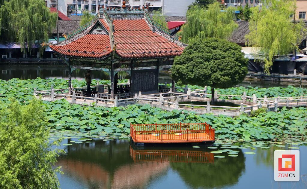 富顺西湖.jpg