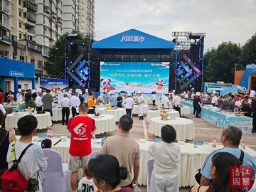 川超巅峰之夜｜太香了！20+名厨切磋厨艺，川超集市秒变“干饭现场”