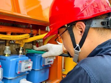 管线试压、入户排查，通气！贡井区老旧燃气管网实现“新旧切换”