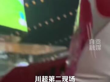 伞外风雨喧嚣，伞下岁月静好 