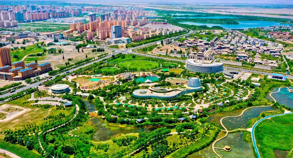 张掖市甘州区滨河新区。 张掖日报社 王将 摄