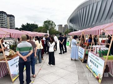 内自同城 | 看球赛、逛市集、选农产品！内江市第二届村BA揭幕夜太热闹了