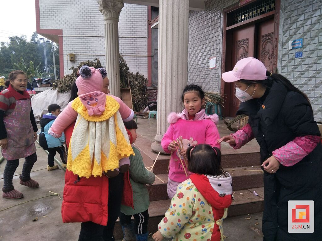 工作生活照 (2).jpg