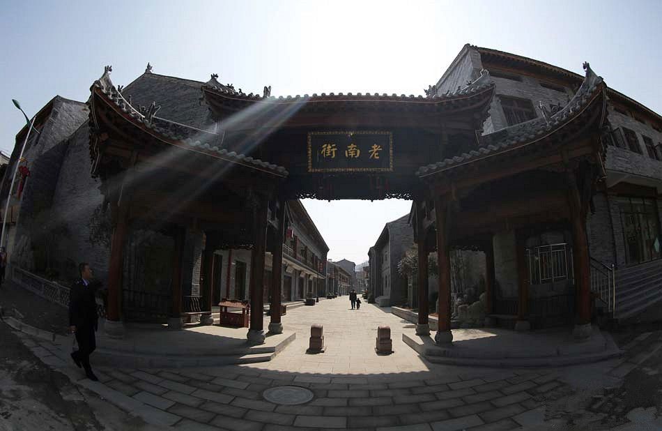 ▲老南街，“两当兵变”旧址就在该街道中段