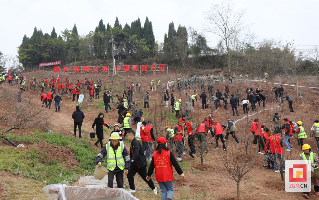 活动现场 记者 罗祥瑞 摄2.JPG
