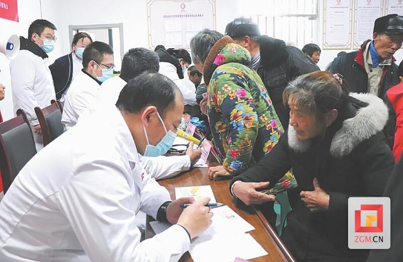 琵琶镇富安村义诊.jpg