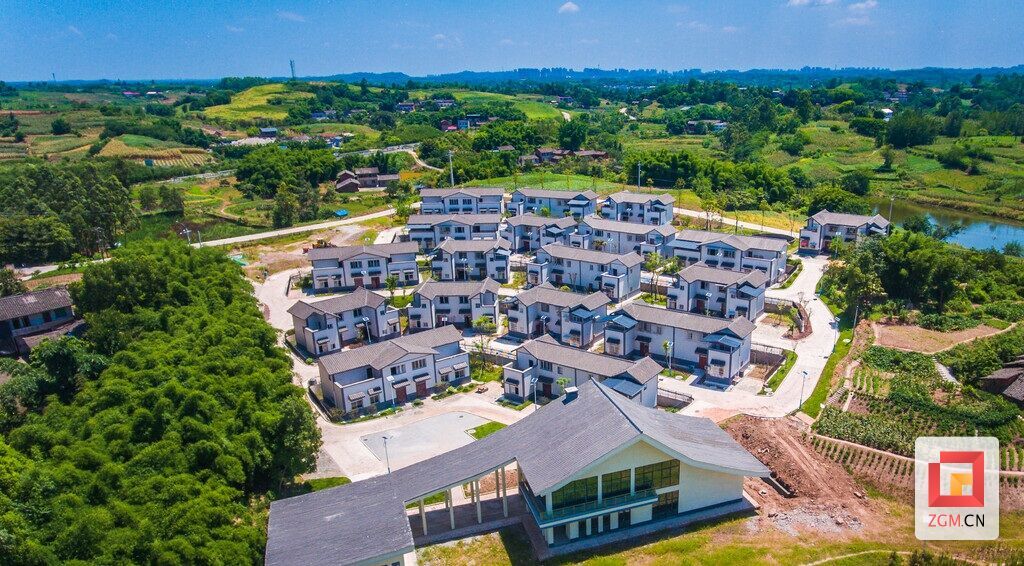 新建成的永顺村聚居点,为乡村振兴铸就强力引擎。.jpg
