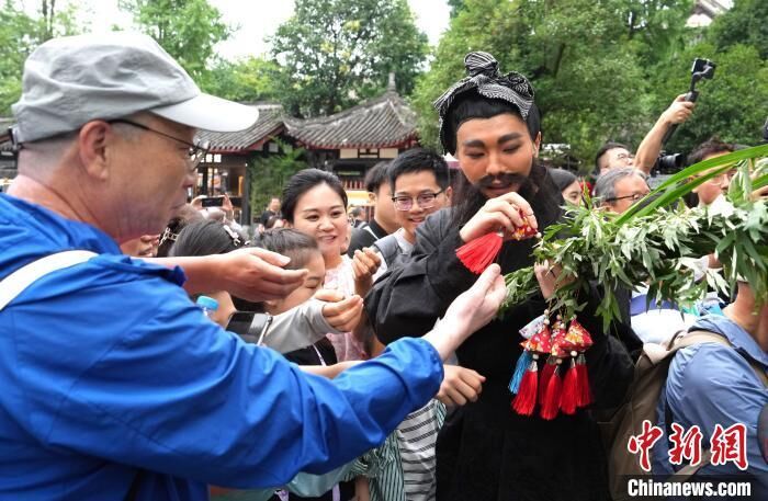 成都武侯祠博物馆举办端午民俗活动