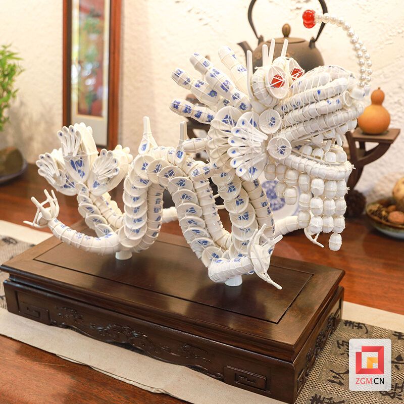 自貢文創(chuàng)產(chǎn)品亮相第四屆進(jìn)博會(huì)