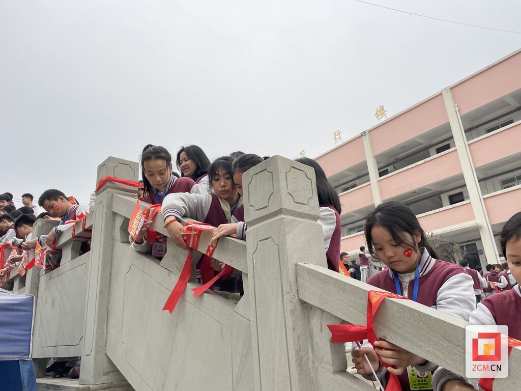 安溪鎮(zhèn)九年制學(xué)校2.jpeg