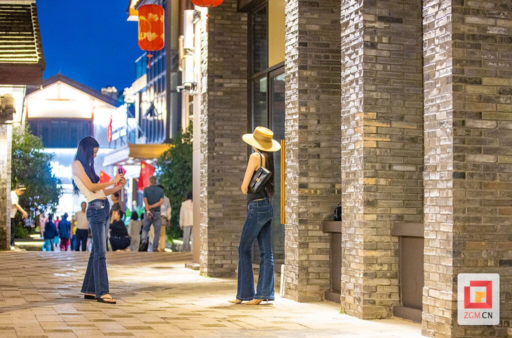 自流井老街 记者 叶卫东 摄 (4).jpg