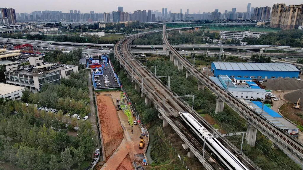 成兰铁路公司供图