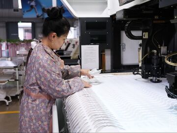 一双川鞋的“向上生长”