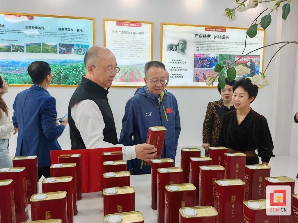 月.jpg