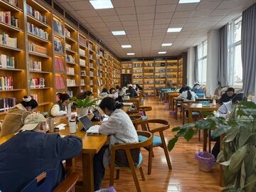 千人诵读、探秘远古文明、藏文书法……看甘孜如何把阅读“玩”出花样