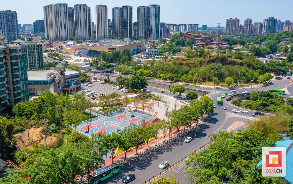 优美的城市公园.jpg