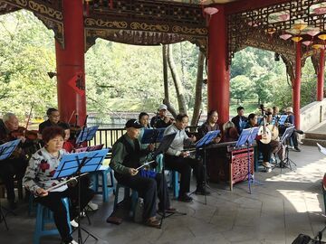 自流井区：一支“草根”乐团的红色坚守 奏响百姓文化自觉强音