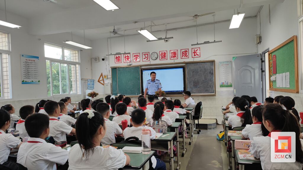 自井 課堂互動(dòng).jpg