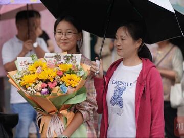 带着牵挂与祝福，“5·12”地震极重灾区十县（市、区）约1.8万人参加今年高考丨“震生”迎考