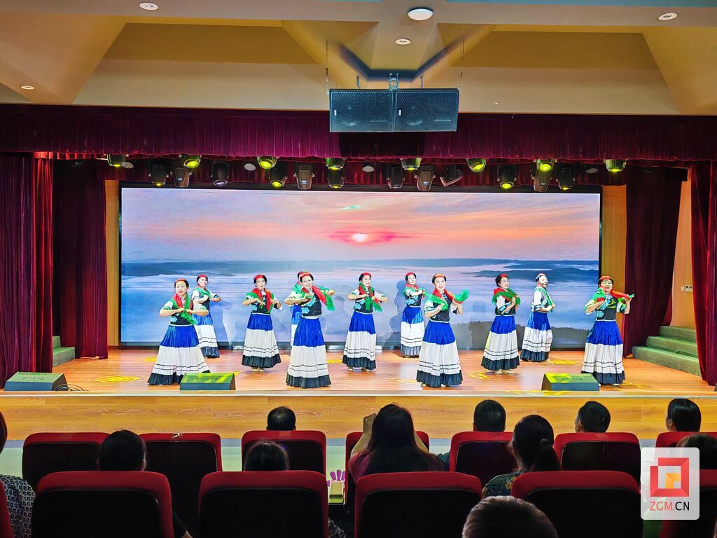 活动现场 记者 邓莉 摄.jpg