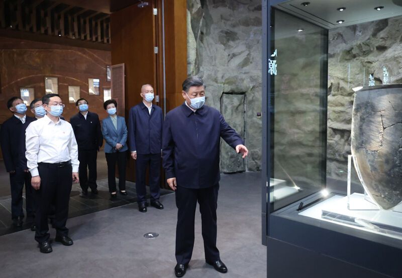 2023年6月2日,习近平来到中国历史研究院内的中国考古博物馆调研。