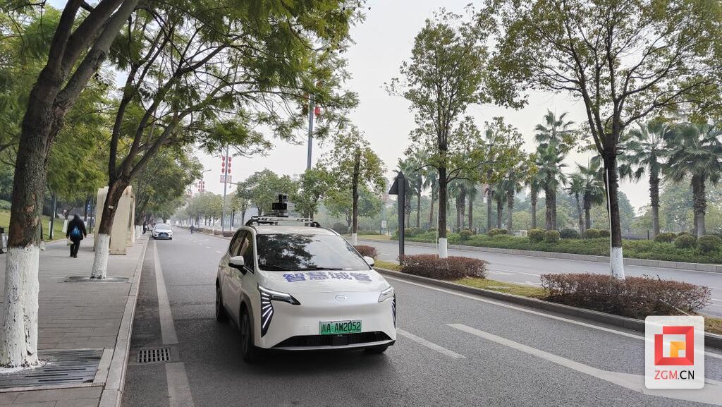 投用的智能視頻采集車，用于數(shù)字城管信息采集作業(yè).jpg