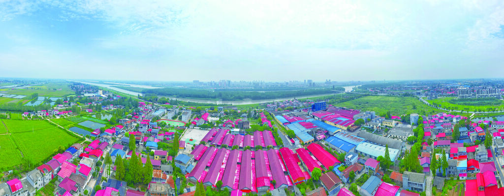 坐落在松滋河畔的渔民社区。常德日报记者 王明睿 摄.jpg