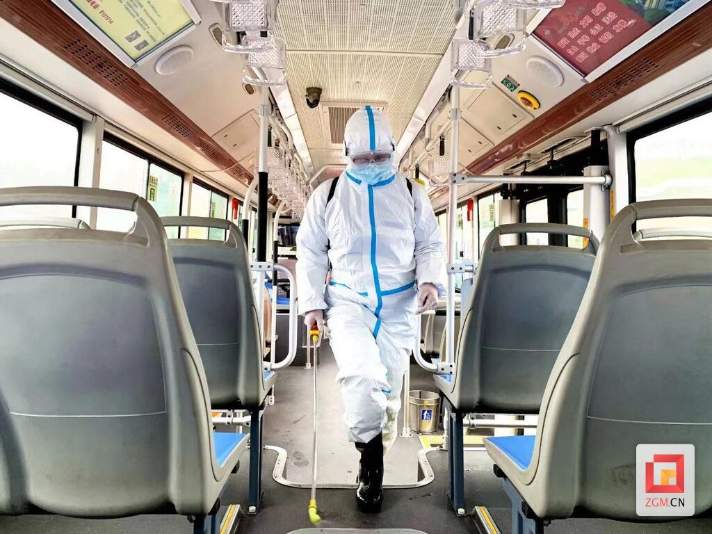 公交車消毒.jpg