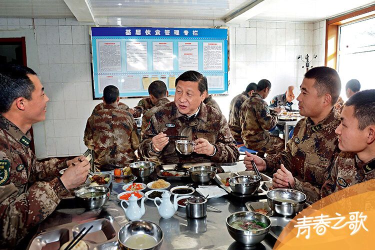 2014年1月26日，习近平专程来到内蒙古军区边防某部，亲切看望慰问戍边官兵。