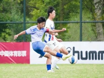 绿茵鏖战捷报传 蜀光中学足球队勇夺市赛双冠、省赛第四佳绩